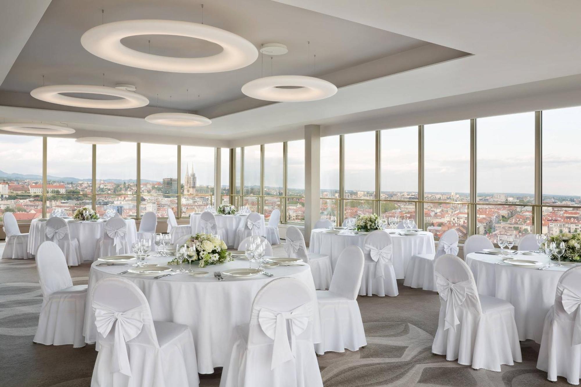 The Westin Zagreb Hotel Exterior photo The Sky Bar