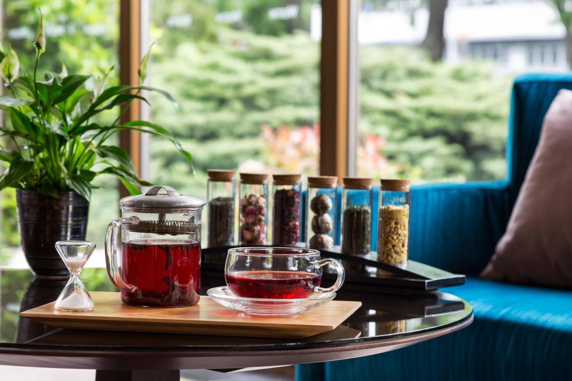 The Westin Zagreb Hotel Exterior photo Tea at the Mandarin Oriental, Hong Kong